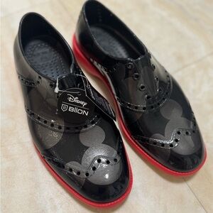 NWT DISNEY X BIION Black and Red Shoes (size 5’